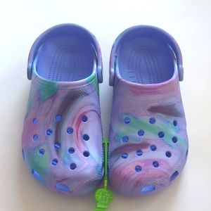 NWT Girls Crocs purple marbled color "Moon Jelly Swirl" size 5 or women's 6.5-7